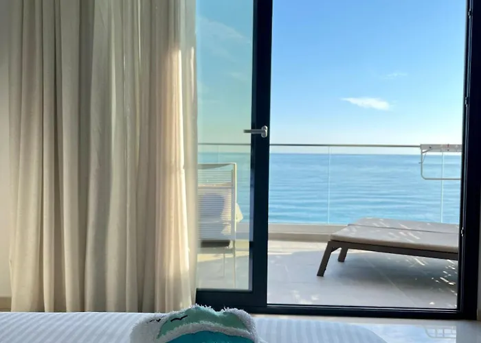 Maritime Apartment *